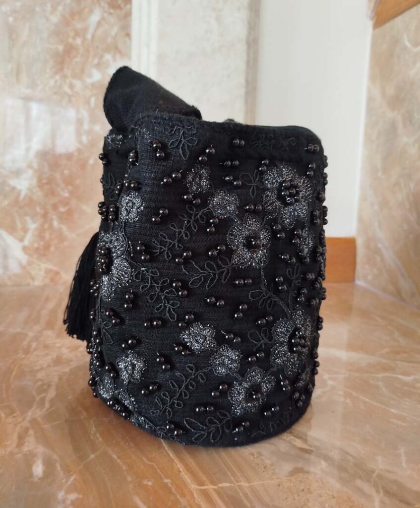 Bags - Wayuu - Black - Medium 1