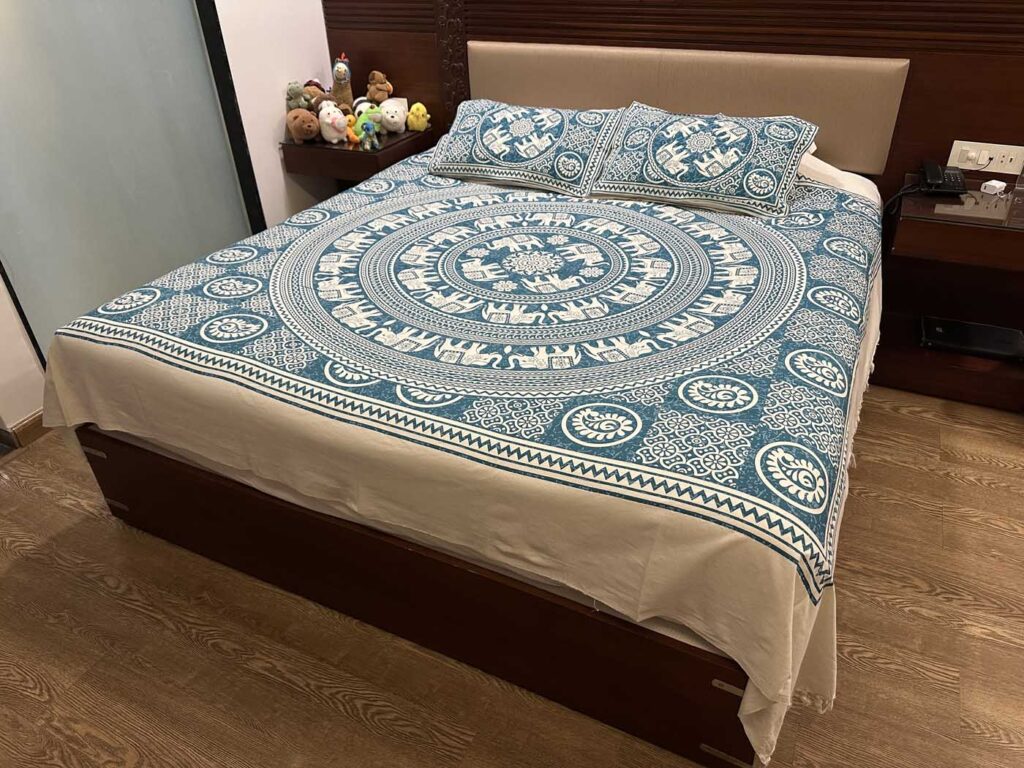 Bed Sheets - Cotton - White + Turquoise Elephants - LoomInUs - 19