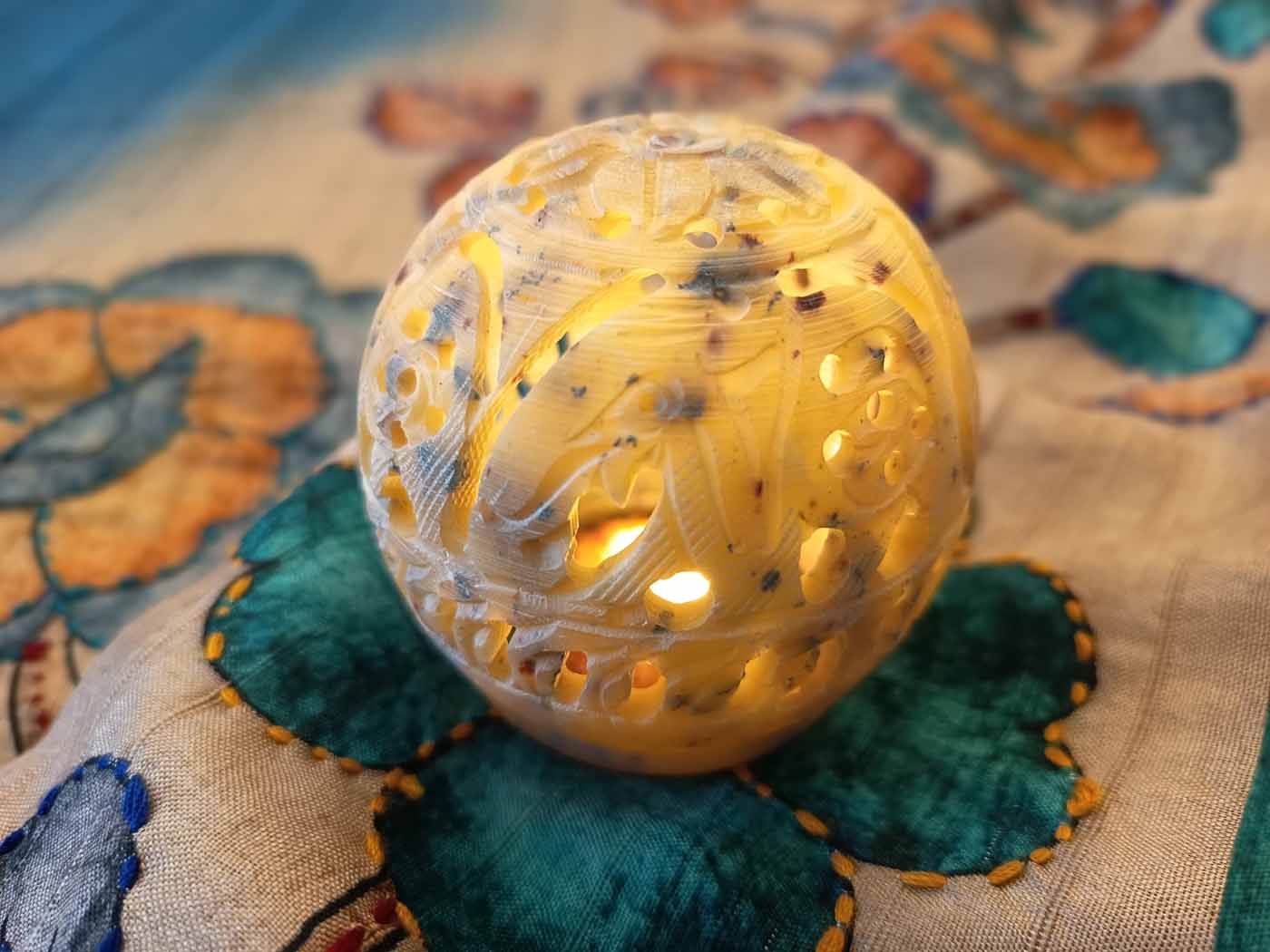 Hand-Carved Agra Marble Tealight Holder — Elephants — photo 3