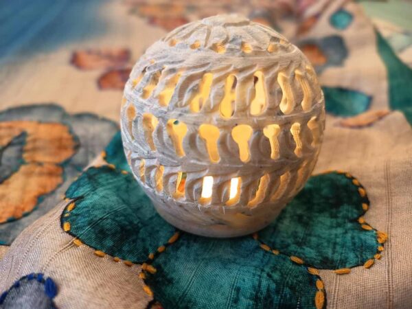 Hand-Carved Agra Marble Tealight Holder — Flowers — photo 2