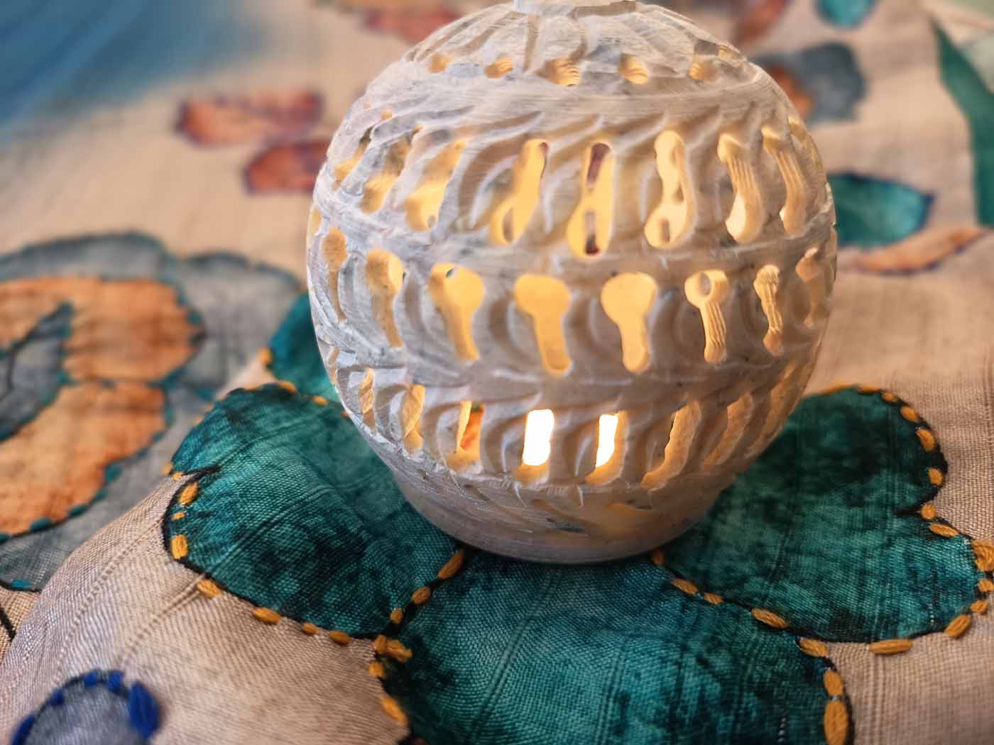 Hand-Carved Agra Marble Tealight Holder — Flowers — photo 3