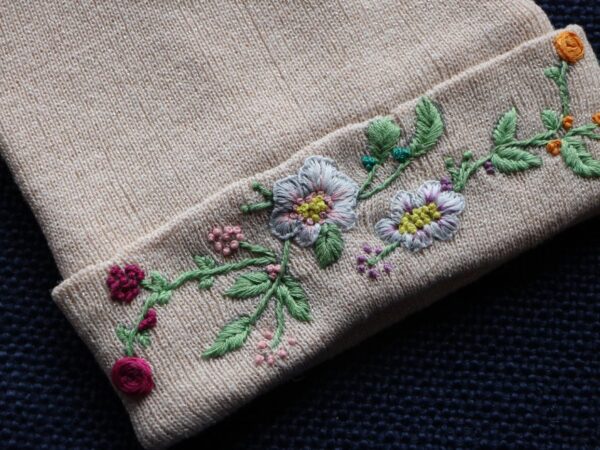 Hand-Embroidered Winter Hat — Rose, Flowers & Leaves — photo 1