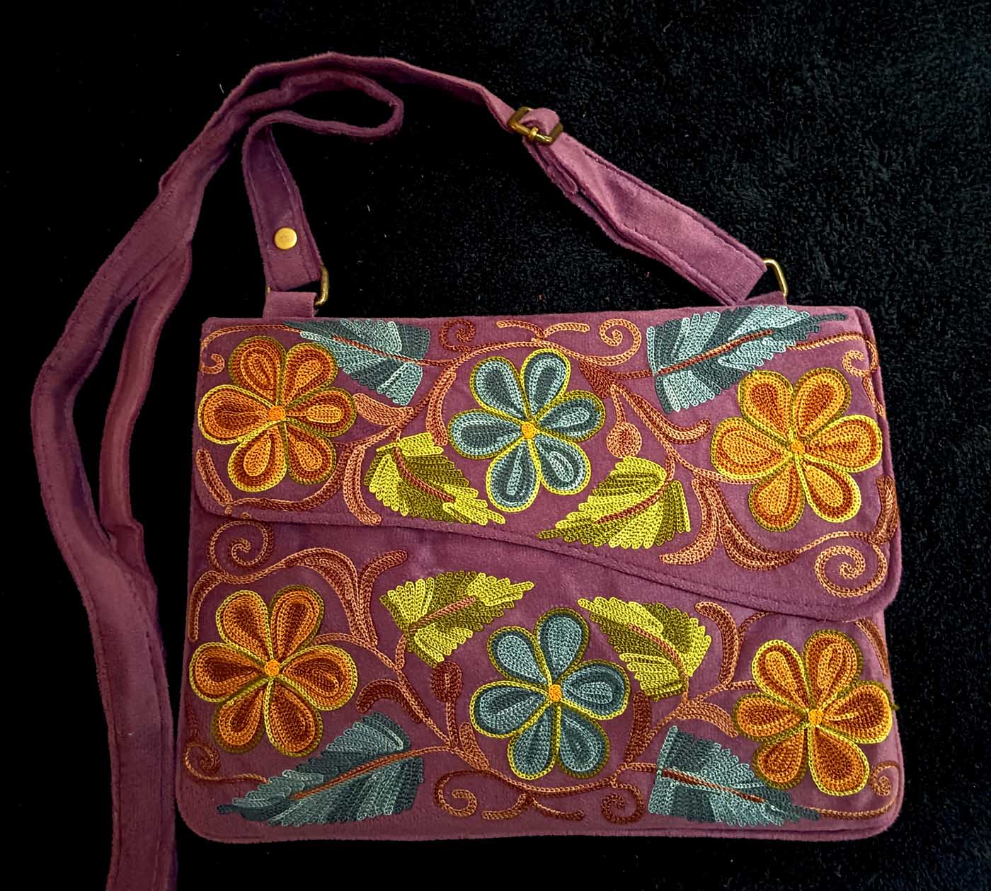 Kashmiri Suede Bag — Shoulder Strap, 1-Zipper — Light Purple — photo 3