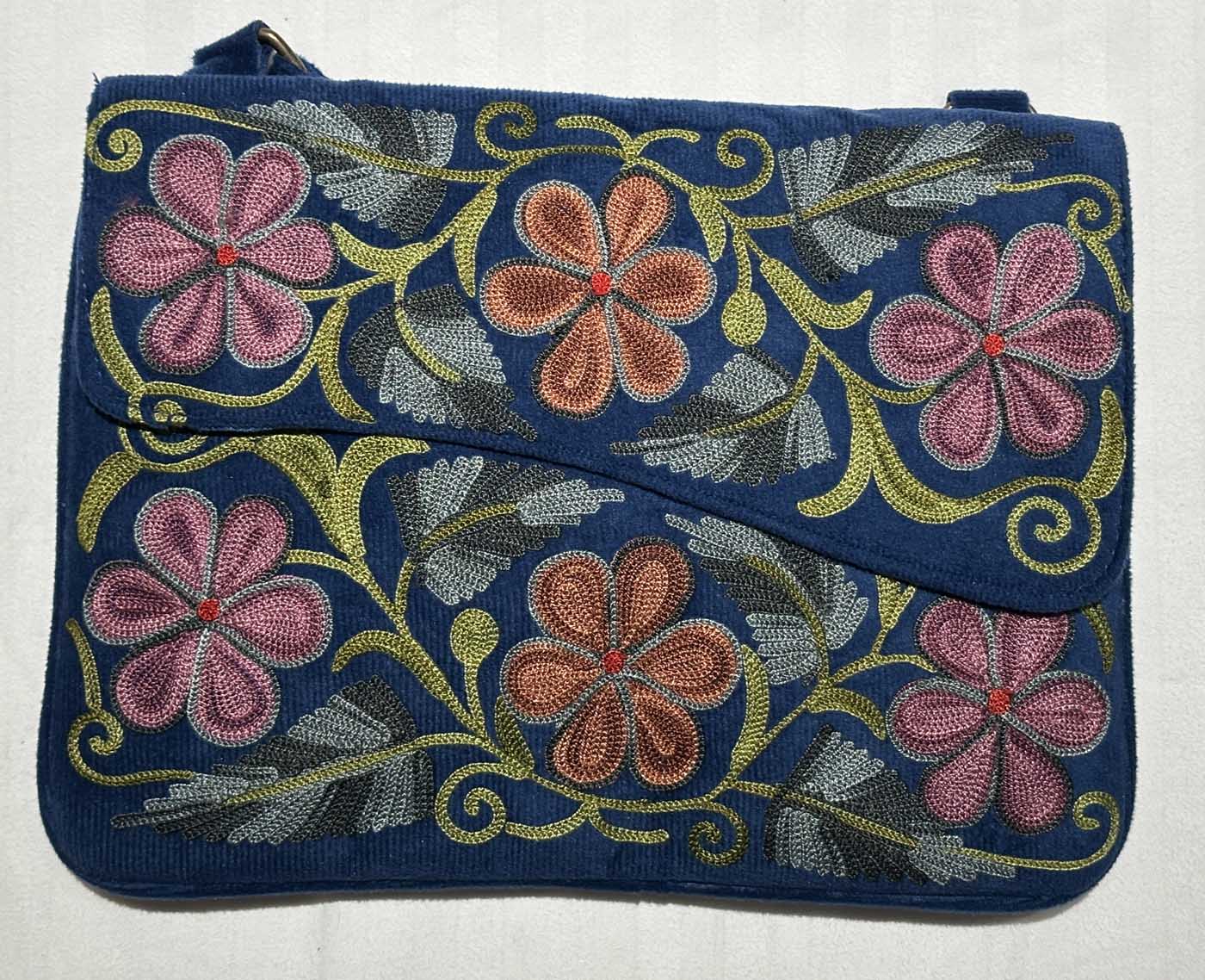 Kashmiri Suede Bag — Shoulder Strap, 1-Zipper — Light Purple — photo 8