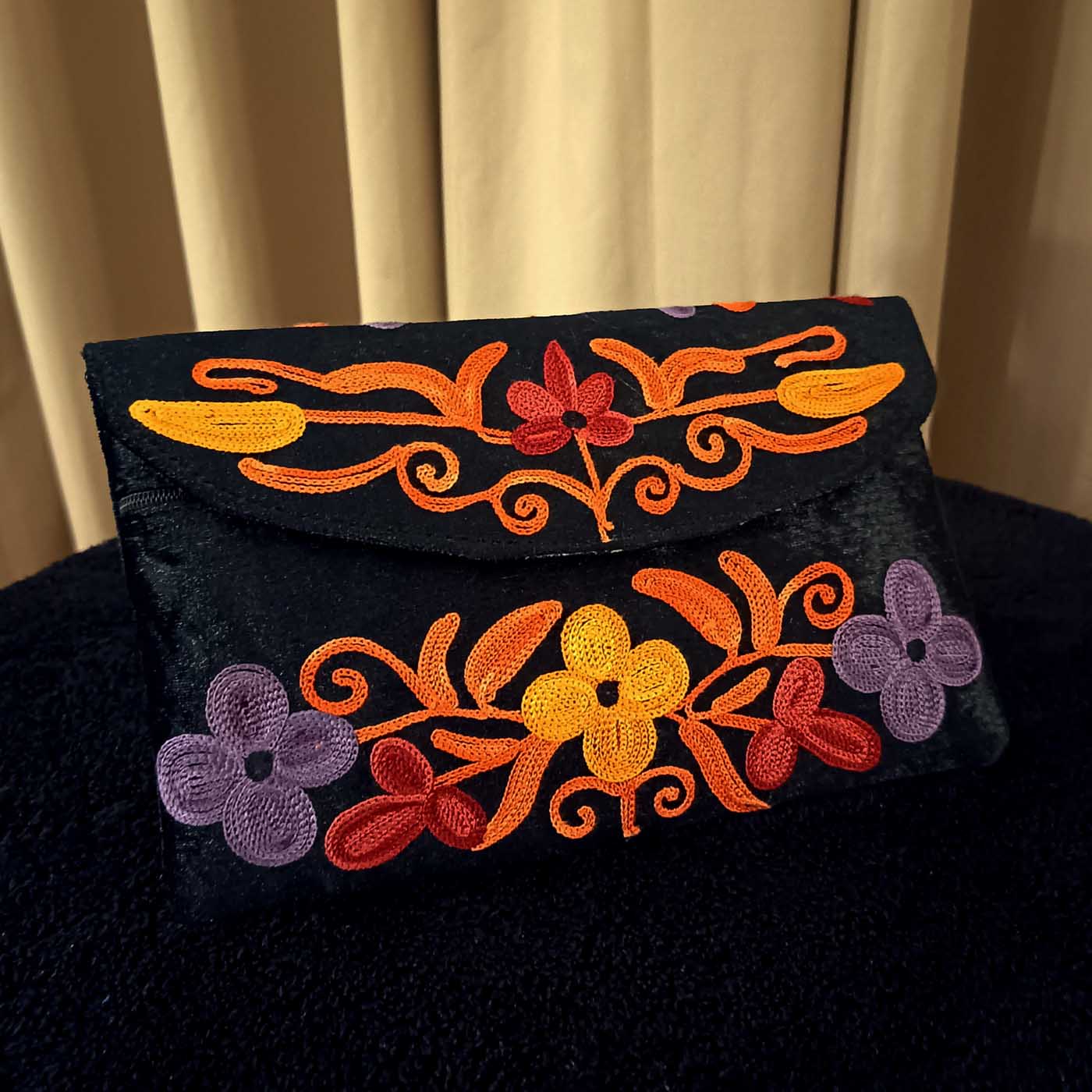 Kashmiri Suede Bag — Strapless — Black — photo 3