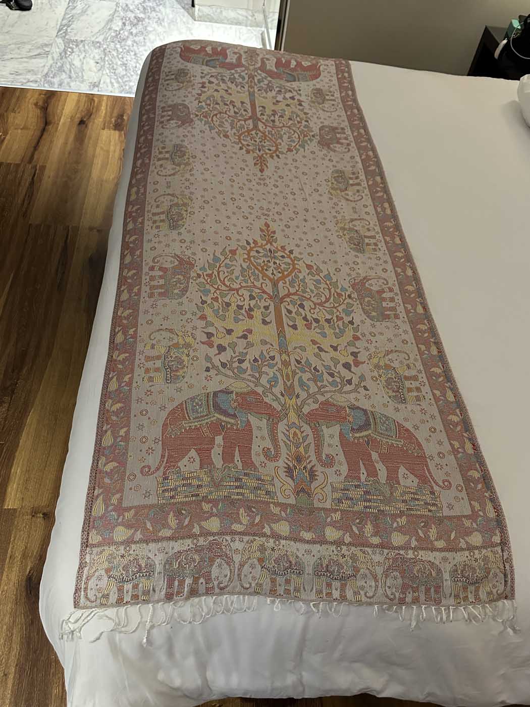 Kashmiri Wool & Silk Stole — Beige with 28 Elephants — photo 6