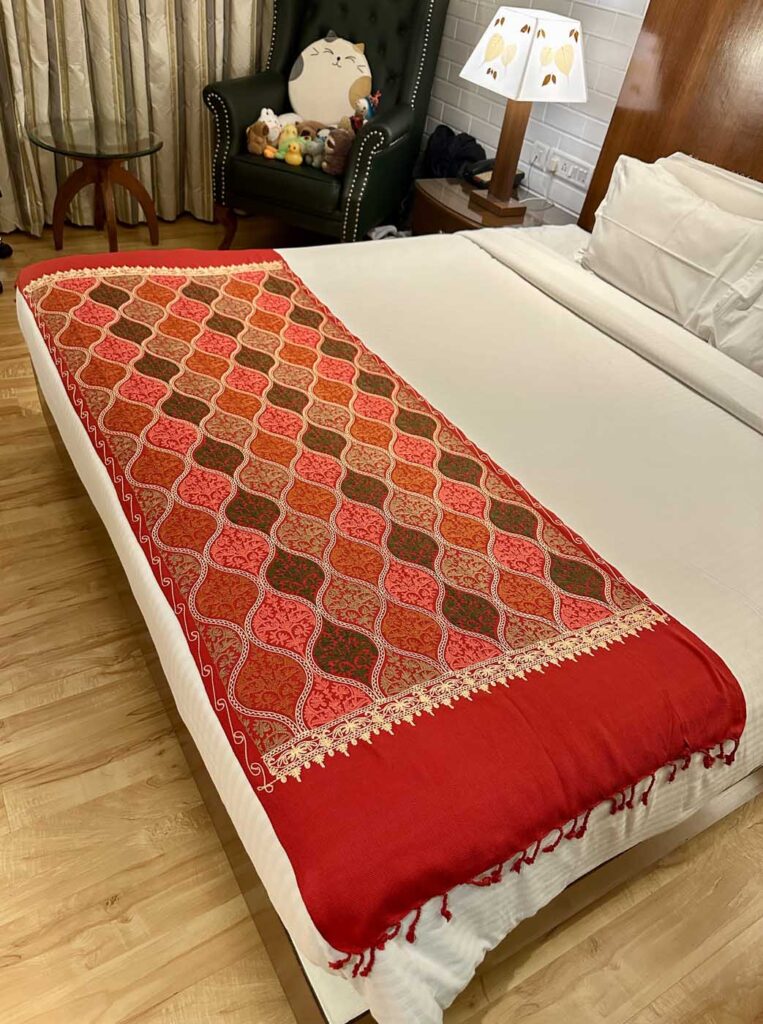 Kashmiri Wool Stole — Royal Red — photo 1